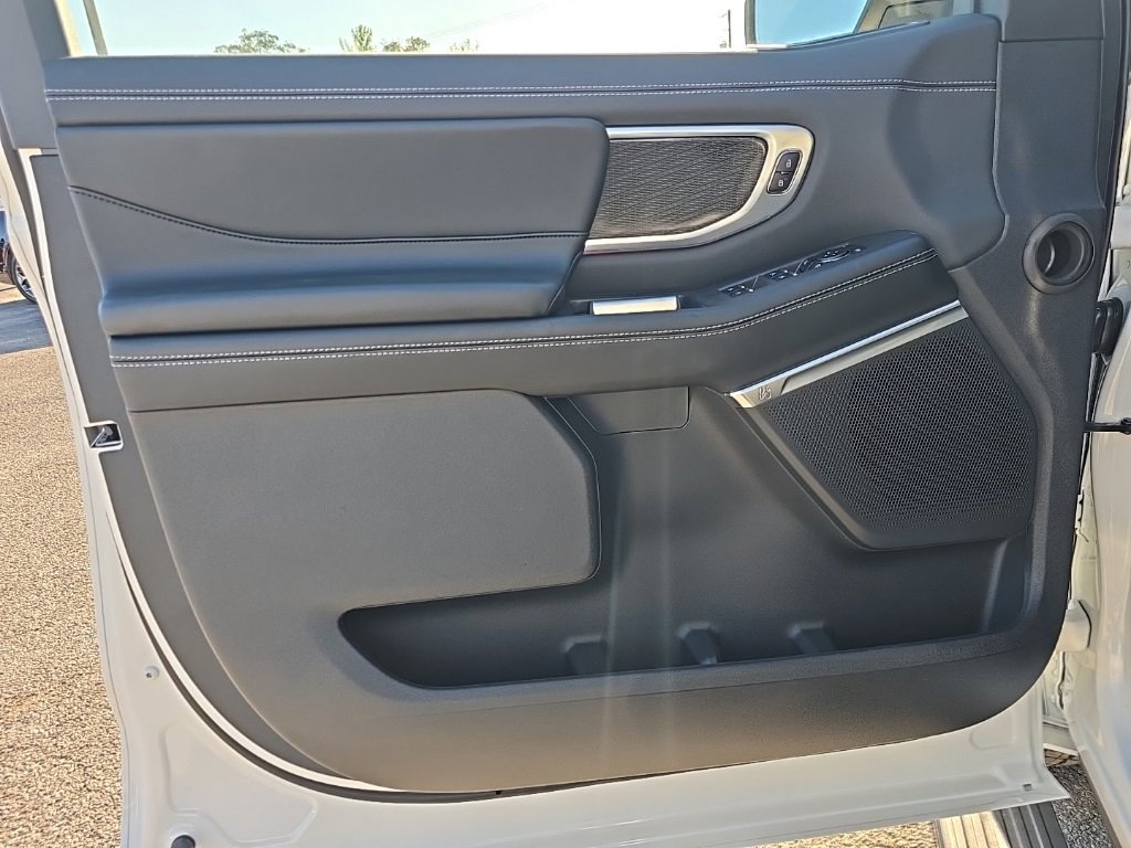 New 2025 Ford Expedition Max Platinum image 16