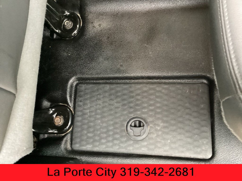 Used 2020 RAM 1500 Tradesman w/ Chrome Appearance Group AWD/4WD image 13