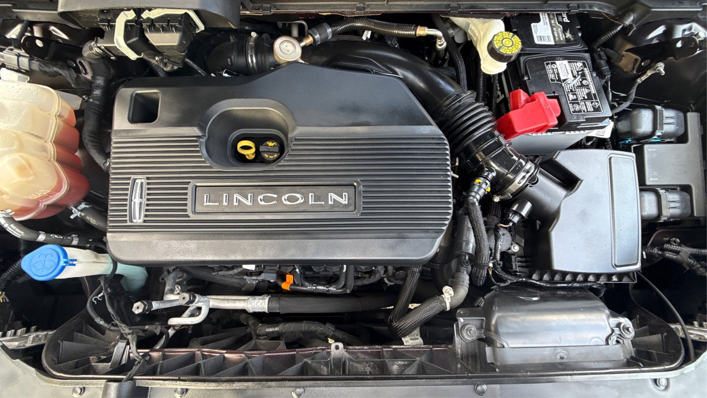 Used 2019 Lincoln Nautilus Reserve FWD image 9