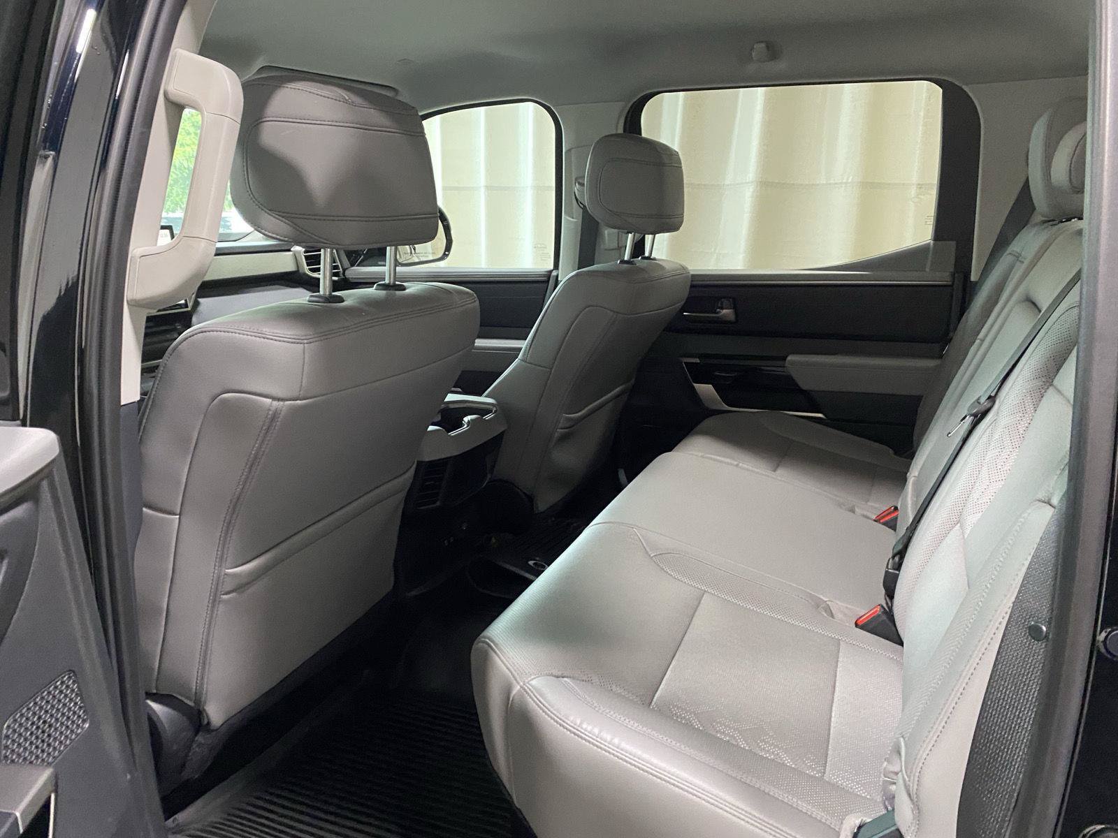 Used 2024 Toyota Tundra Limited AWD/4WD image 10