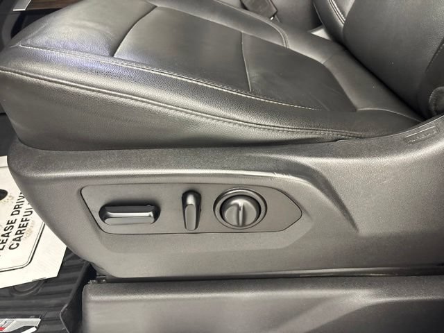 Used 2021 Chevrolet Silverado 1500 RST w/ All Star Edition Plus AWD/4WD image 17