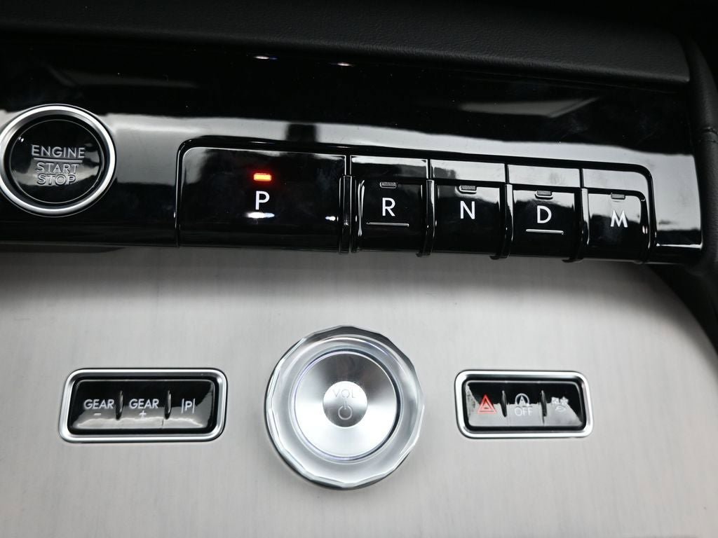 New 2025 Lincoln Navigator L Reserve w/ Jet Appearance Package image 19