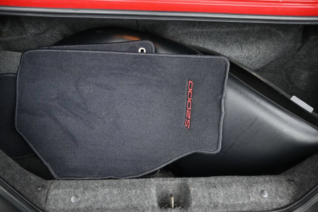 Used 2004 Honda S2000 image 14