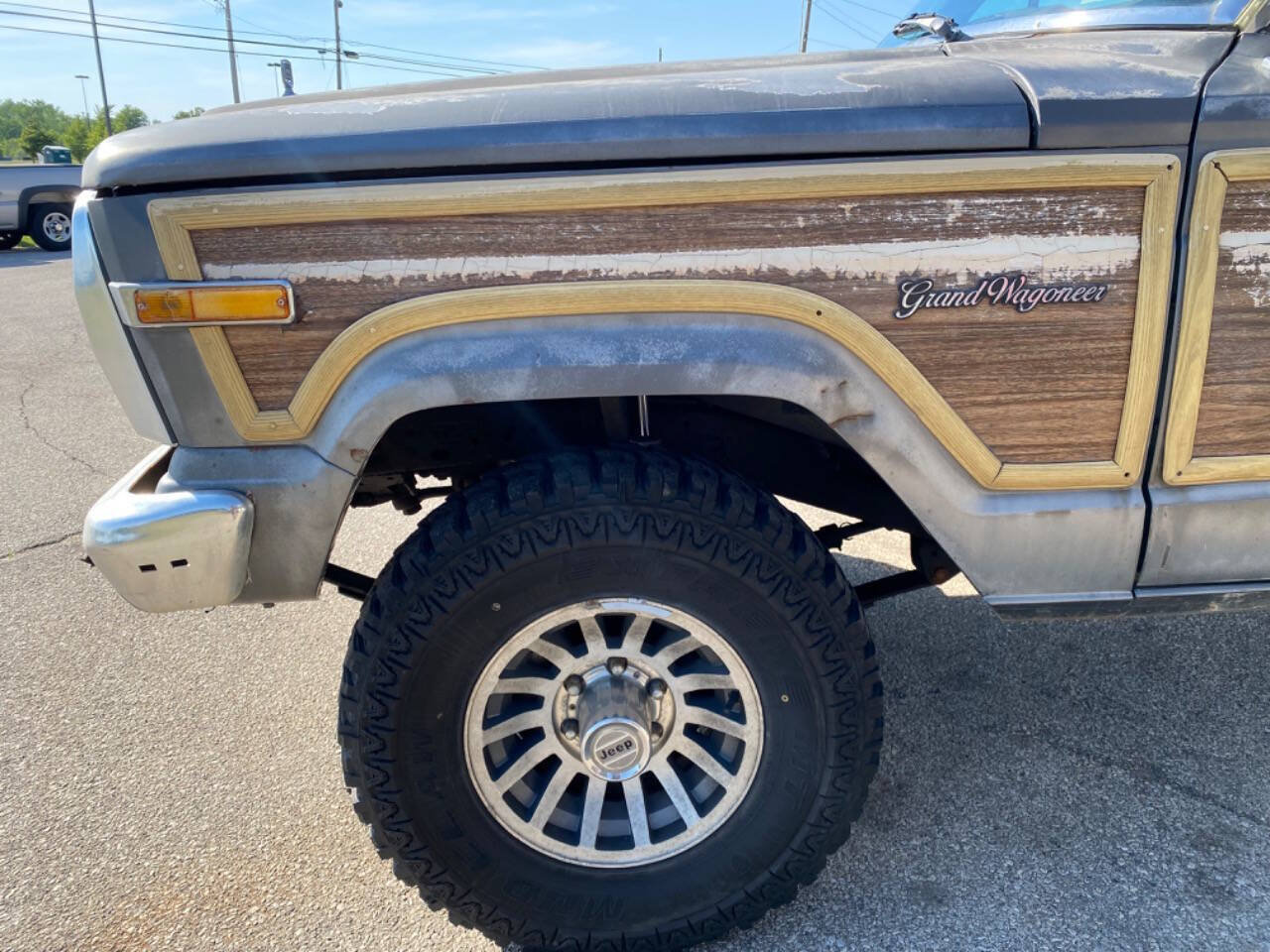 Used 1989 Jeep Grand Wagoneer AWD/4WD image 31