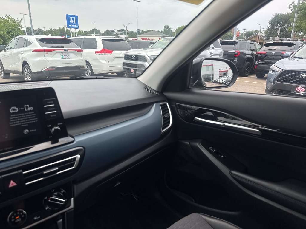 Used 2021 Kia Seltos S AWD/4WD image 28