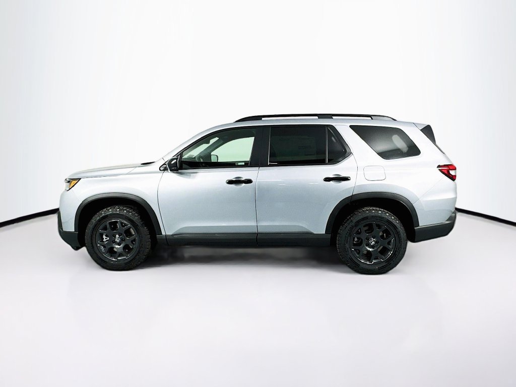 New 2026 Honda Pilot TrailSport image 4