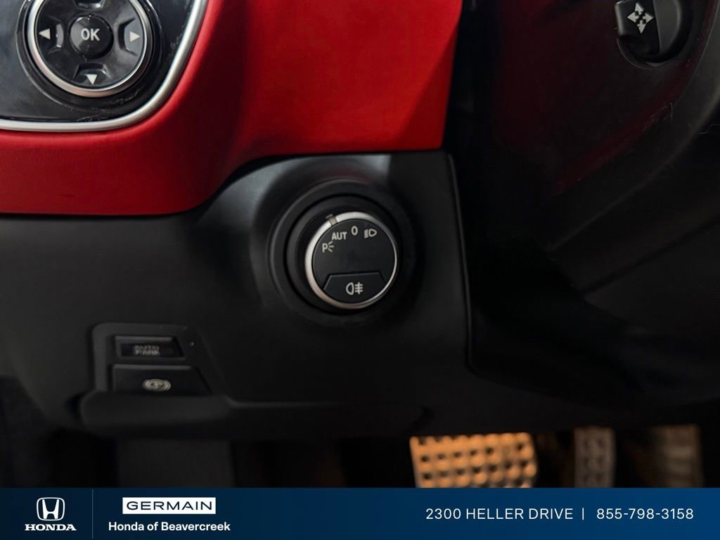 Used 2016 Ferrari California T RWD image 29