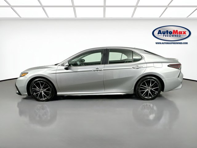 Used 2022 Toyota Camry SE FWD image 8