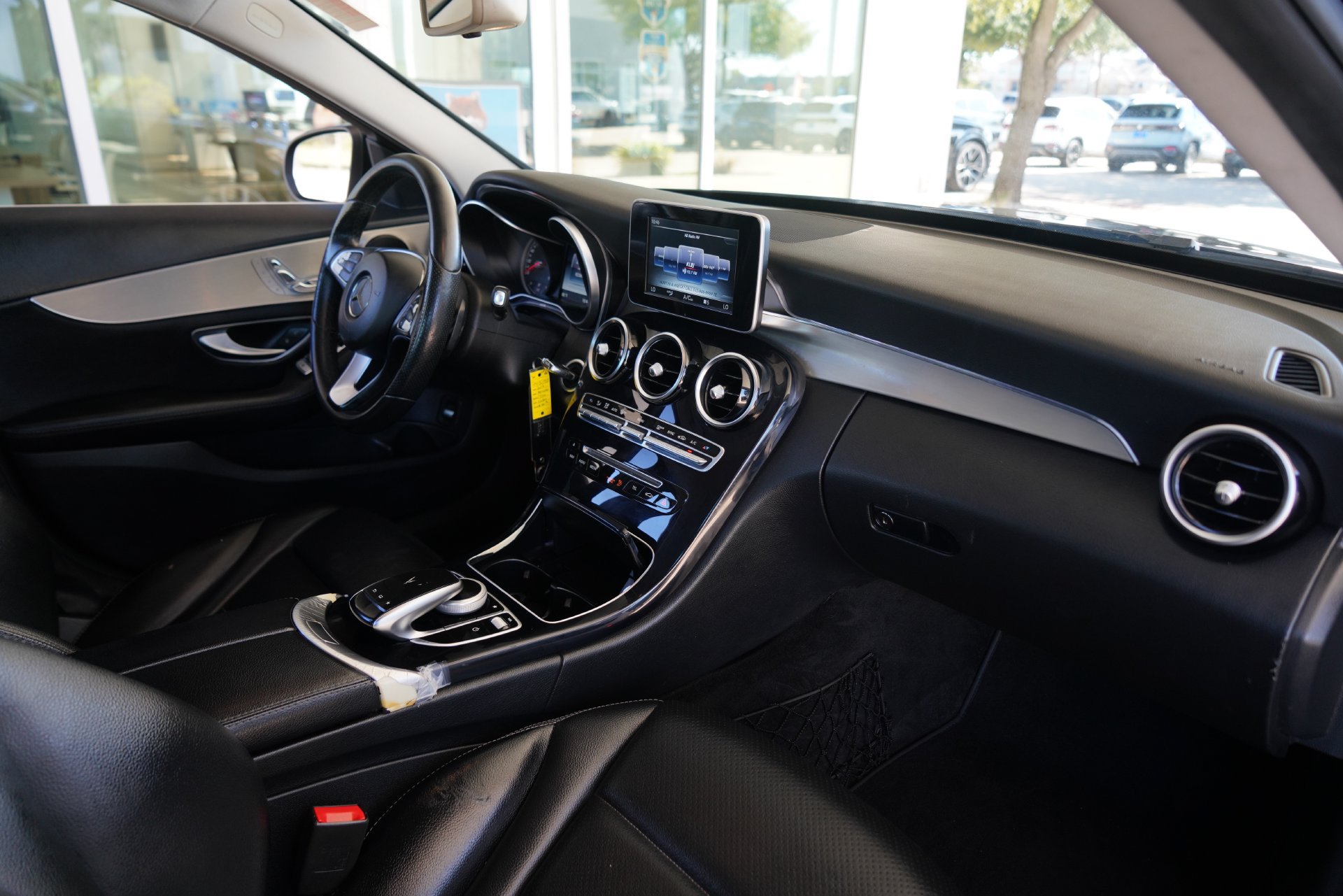 Used 2016 Mercedes-Benz C 300 Sedan image 24
