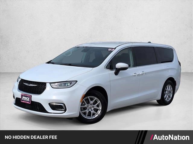 Used 2023 Chrysler Pacifica Touring-L