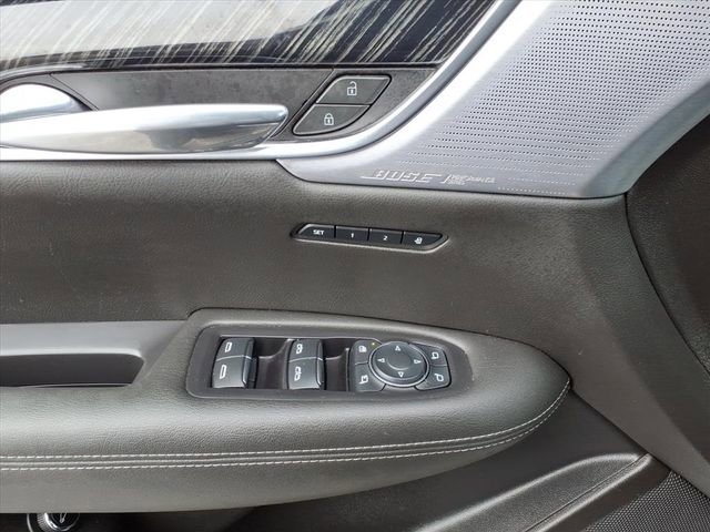 Used 2024 Cadillac XT6 Premium Luxury image 30