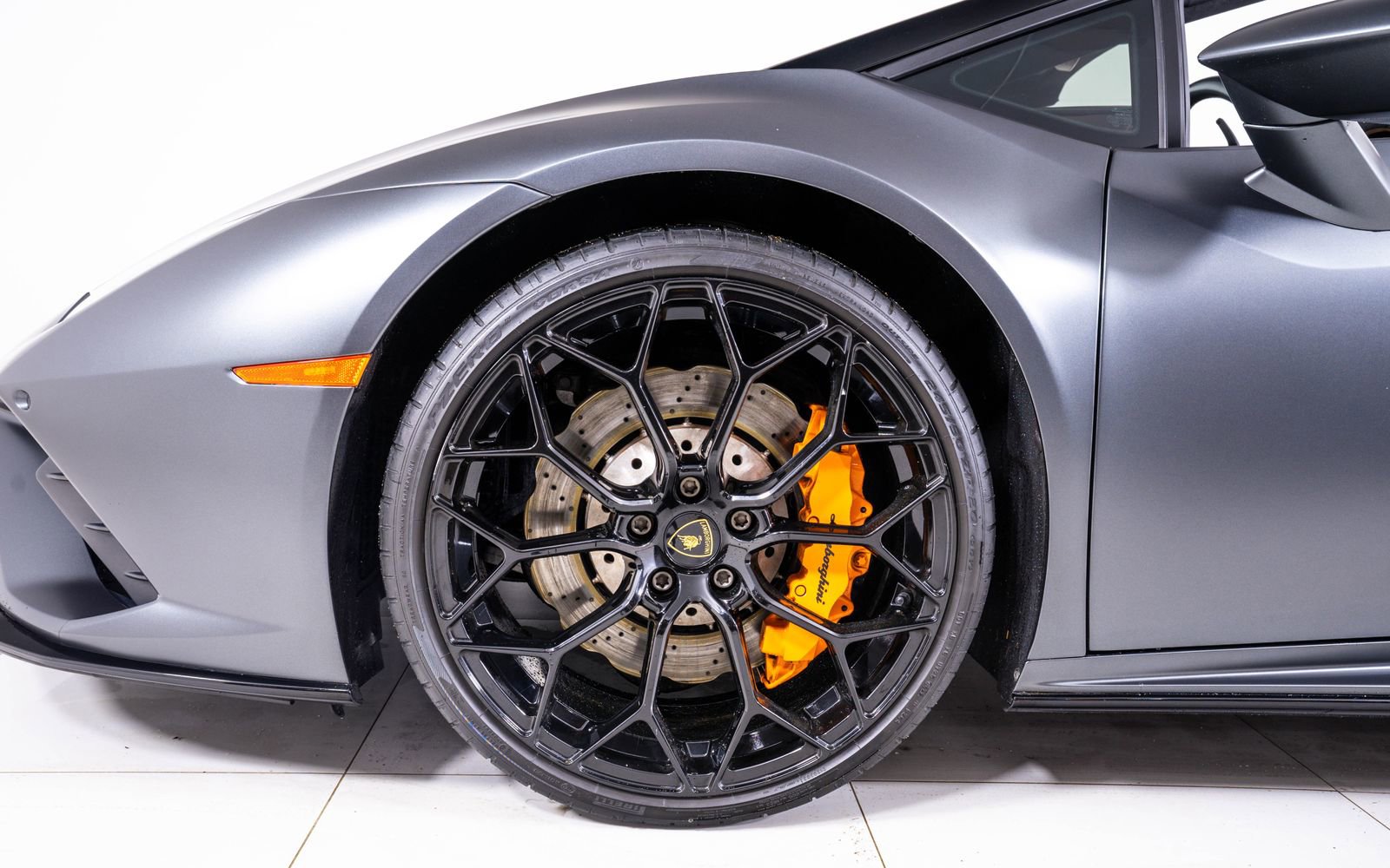 Used 2021 Lamborghini Huracan EVO image 15