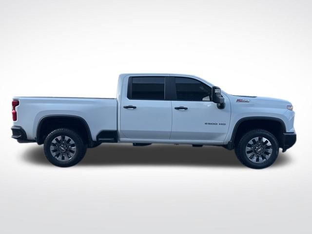 Used 2025 Chevrolet Silverado 2500 Custom w/ Custom Value Package image 6