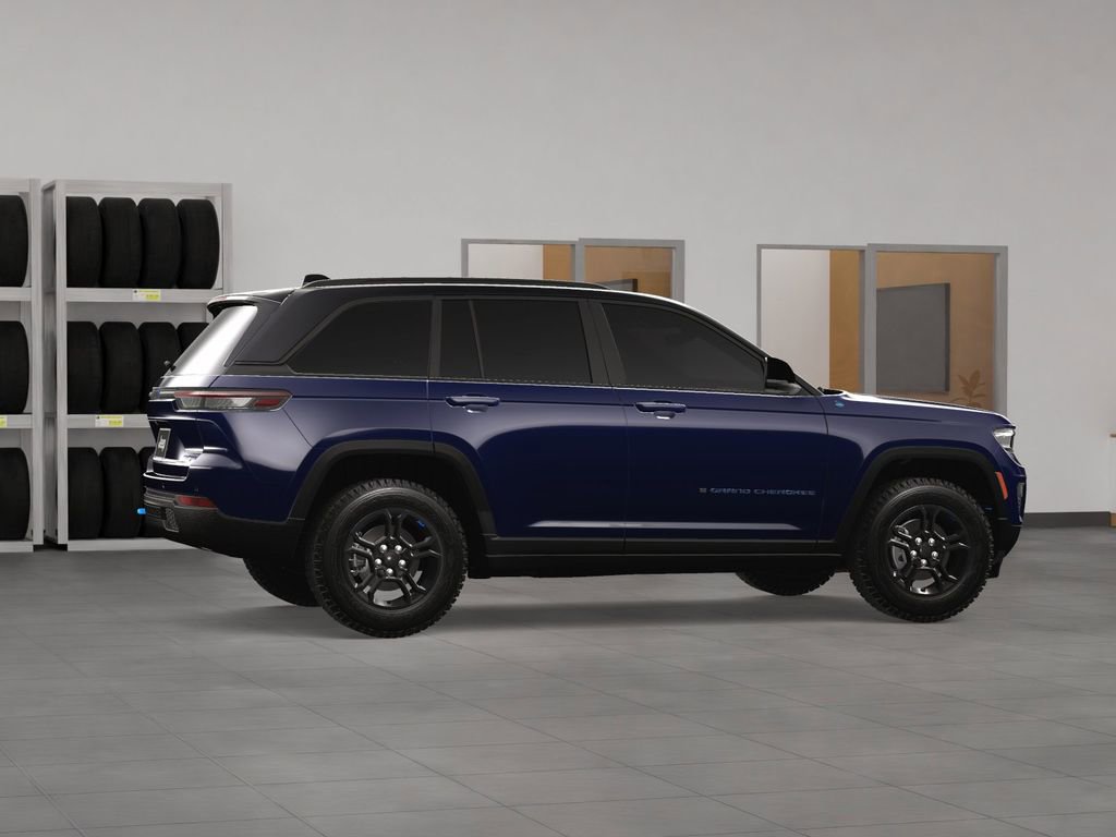 New 2024 Jeep Grand Cherokee Trailhawk w/ Advanced Protech Group II image 7