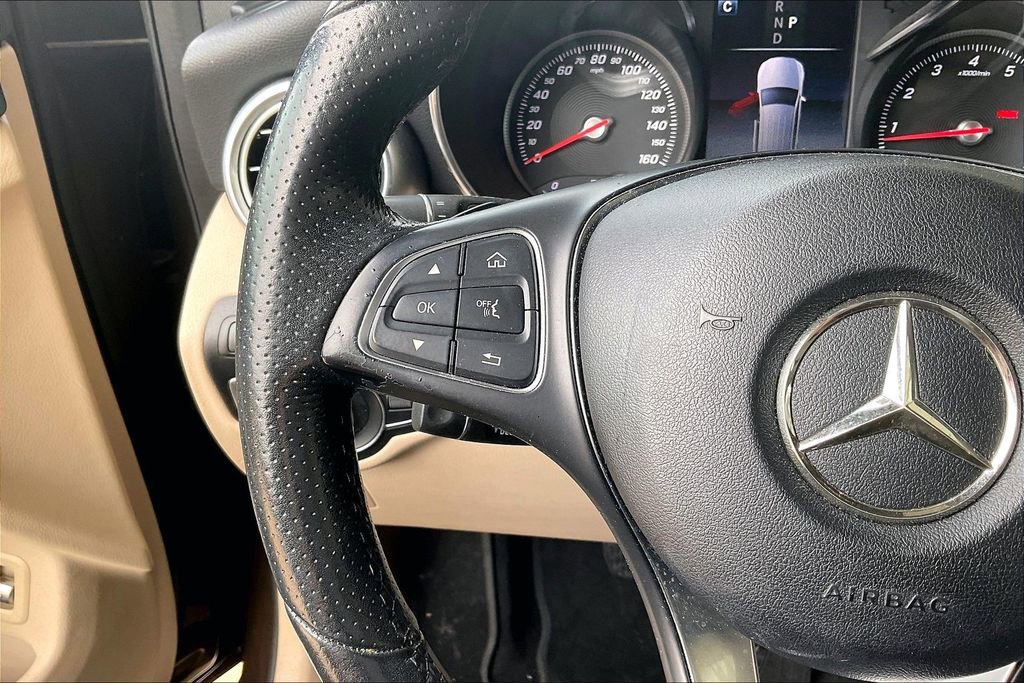 Used 2018 Mercedes-Benz GLC 300 w/ Premium Package image 19