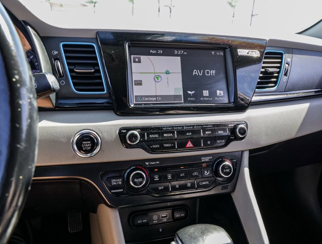 Used 2018 Kia Niro EX Premium FWD image 26