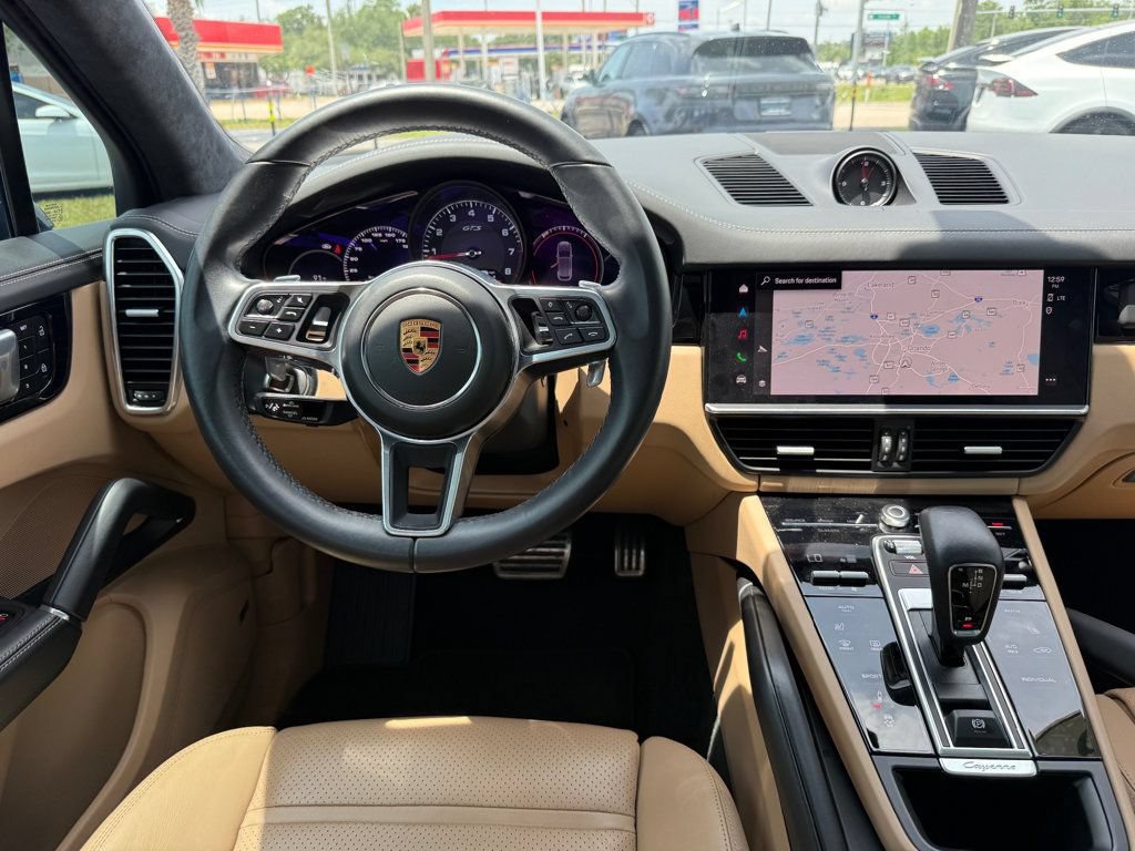 Used 2023 Porsche Cayenne GTS AWD/4WD image 21