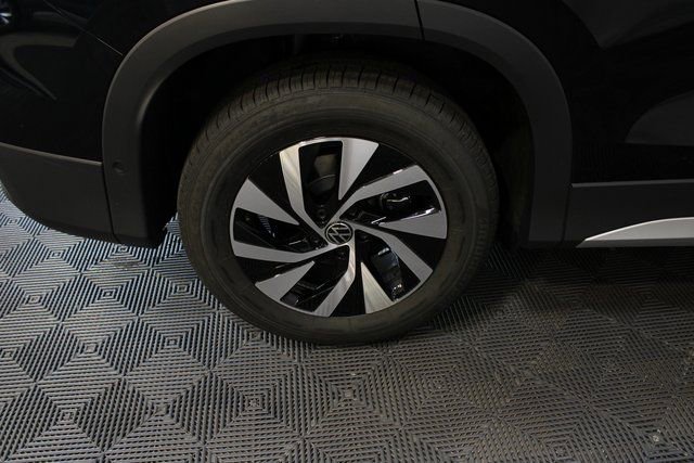 New 2025 Volkswagen Tiguan S FWD image 23