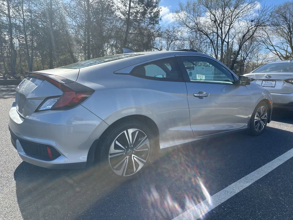Used 2017 Honda Civic EX-L image 4