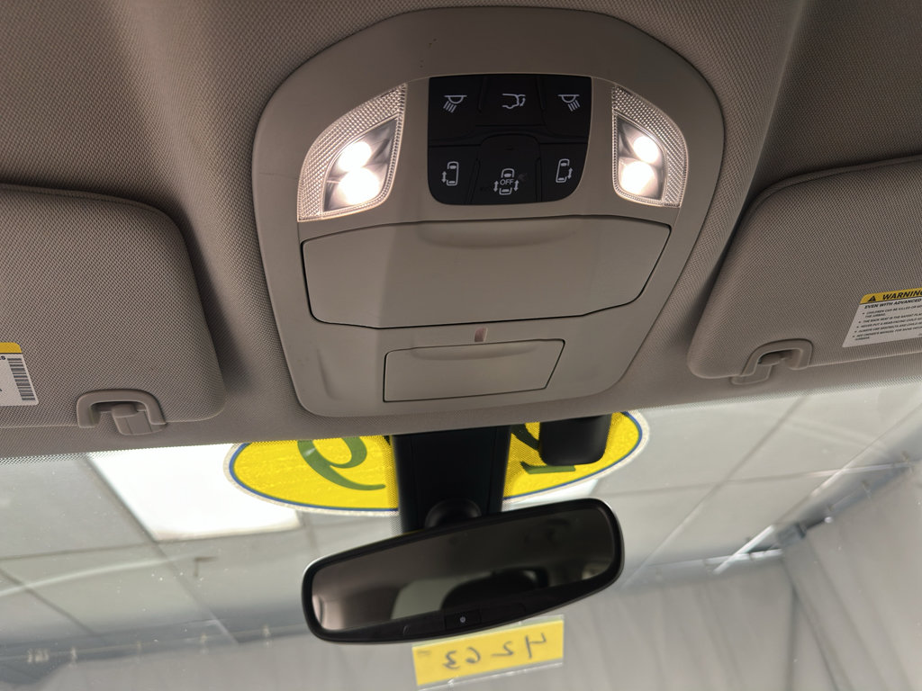 Used 2019 Chrysler Pacifica Touring-L FWD image 15