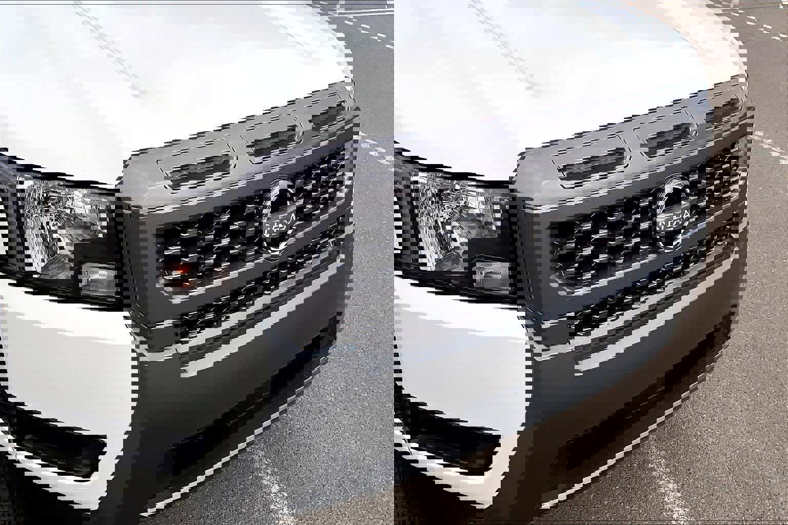 Used 2025 Nissan Frontier SV AWD/4WD image 28