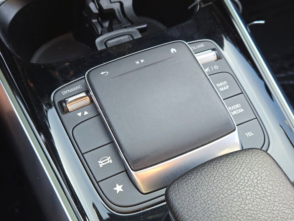 Used 2022 Mercedes-Benz GLA 250 image 30