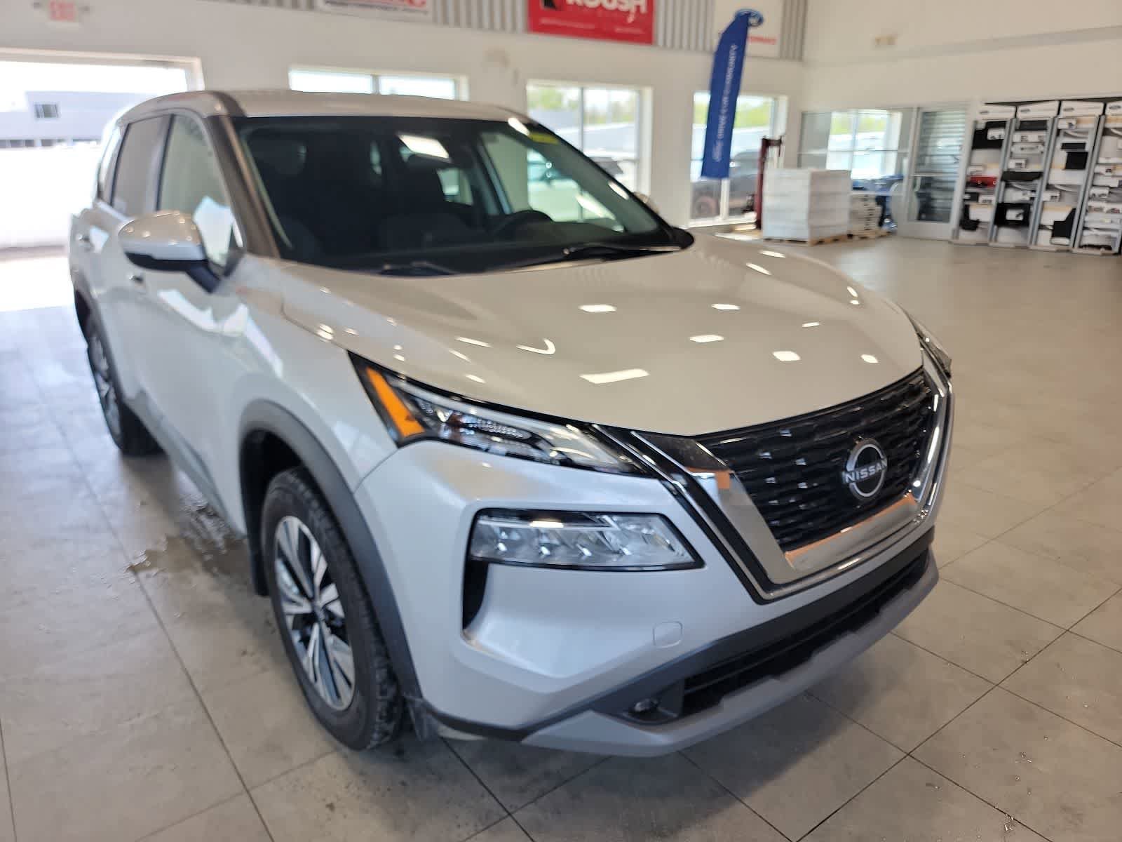 Used 2022 Nissan Rogue SV AWD/4WD image 22