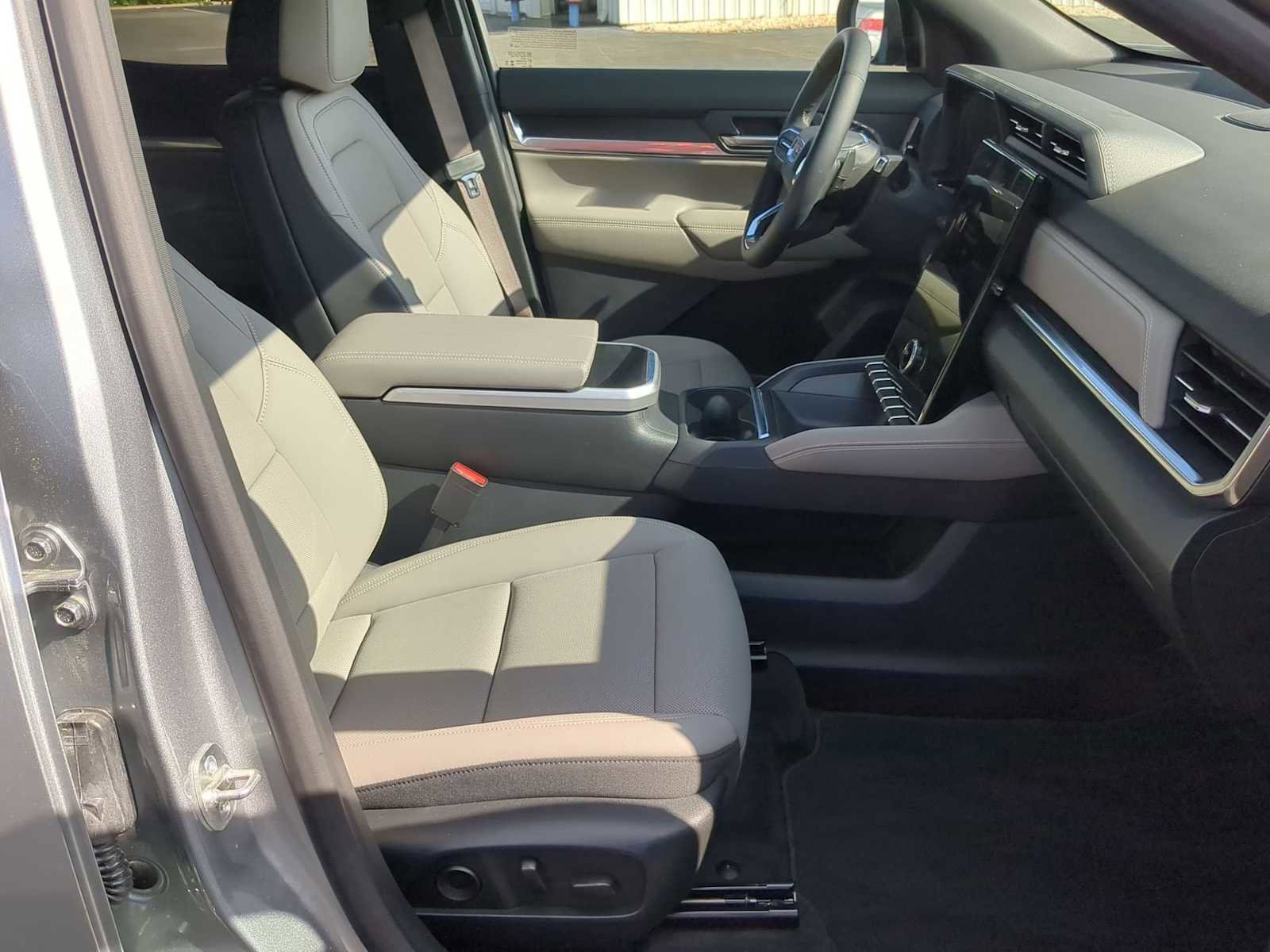 Used 2026 GMC Terrain Elevation w/ Elevation Premium Package image 28