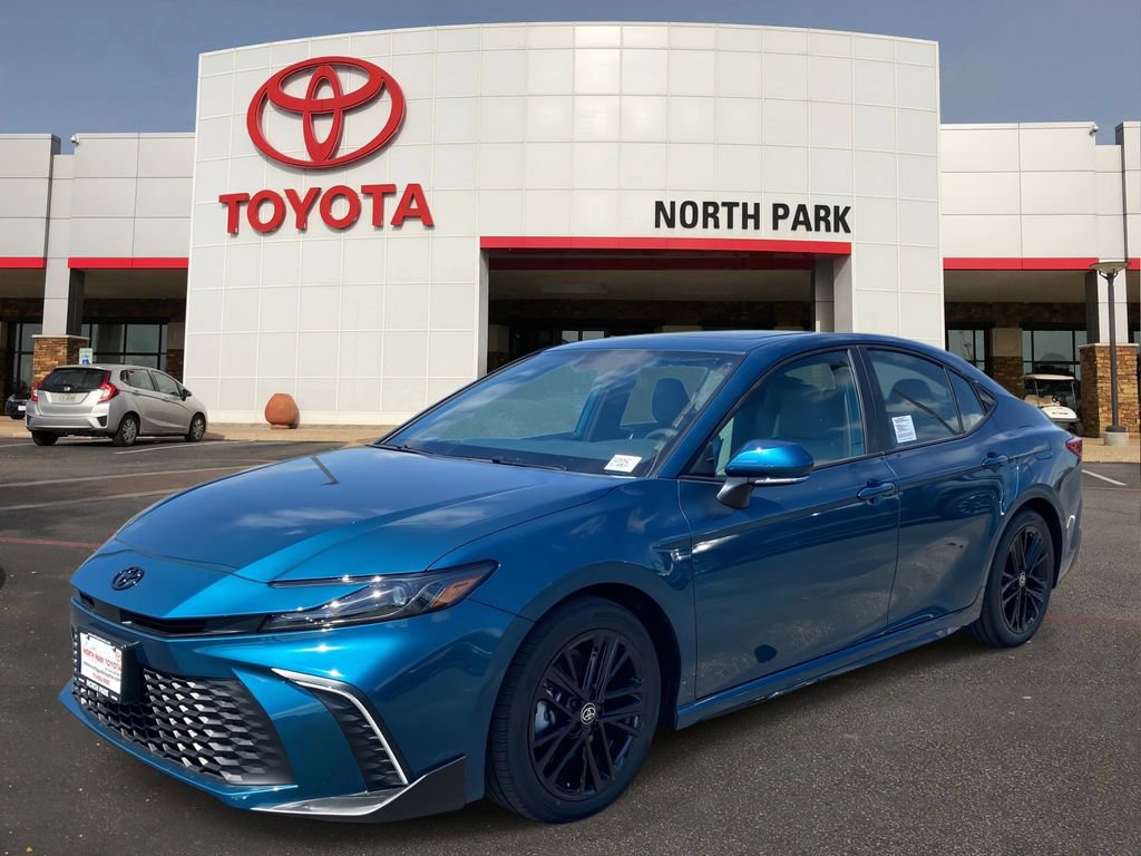New 2026 Toyota Camry SE FWD image 1