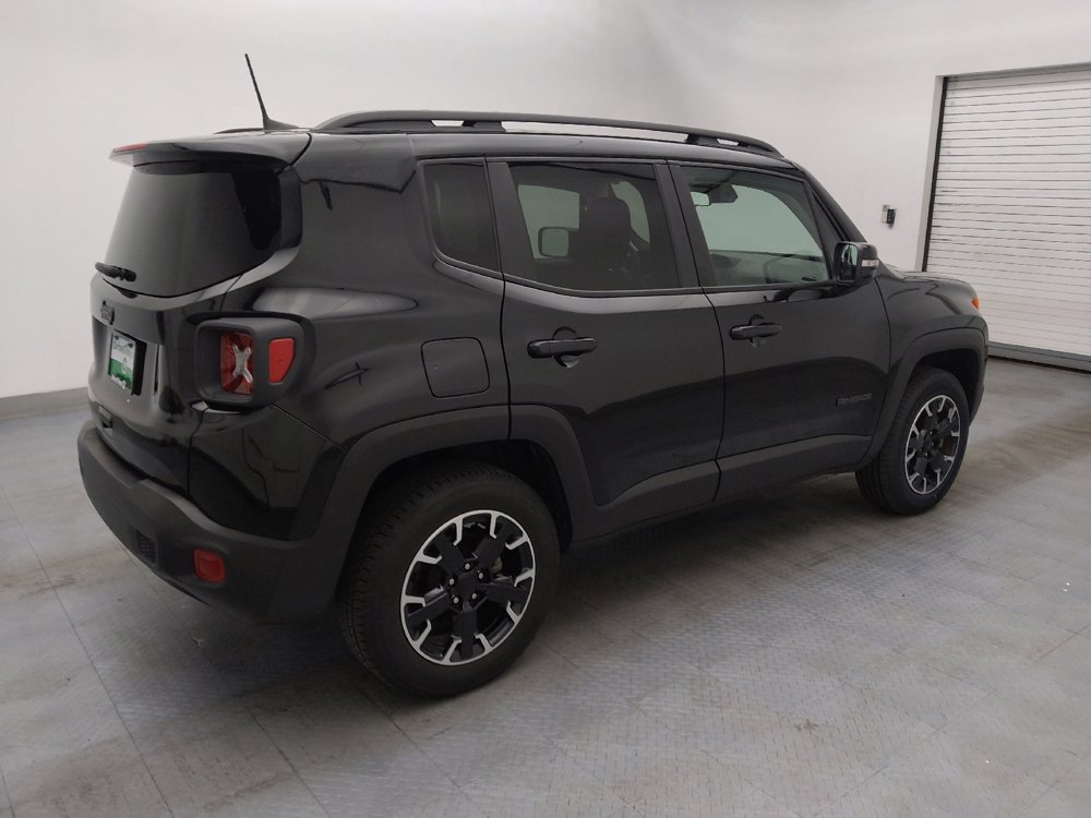 Used 2023 Jeep Renegade Latitude image 10