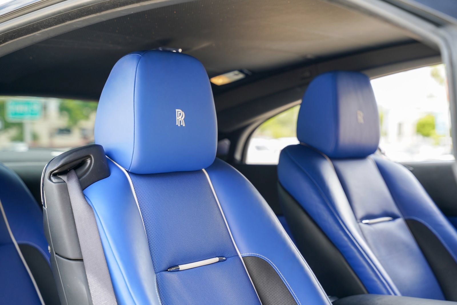 Used 2019 Rolls-Royce Wraith RWD image 27