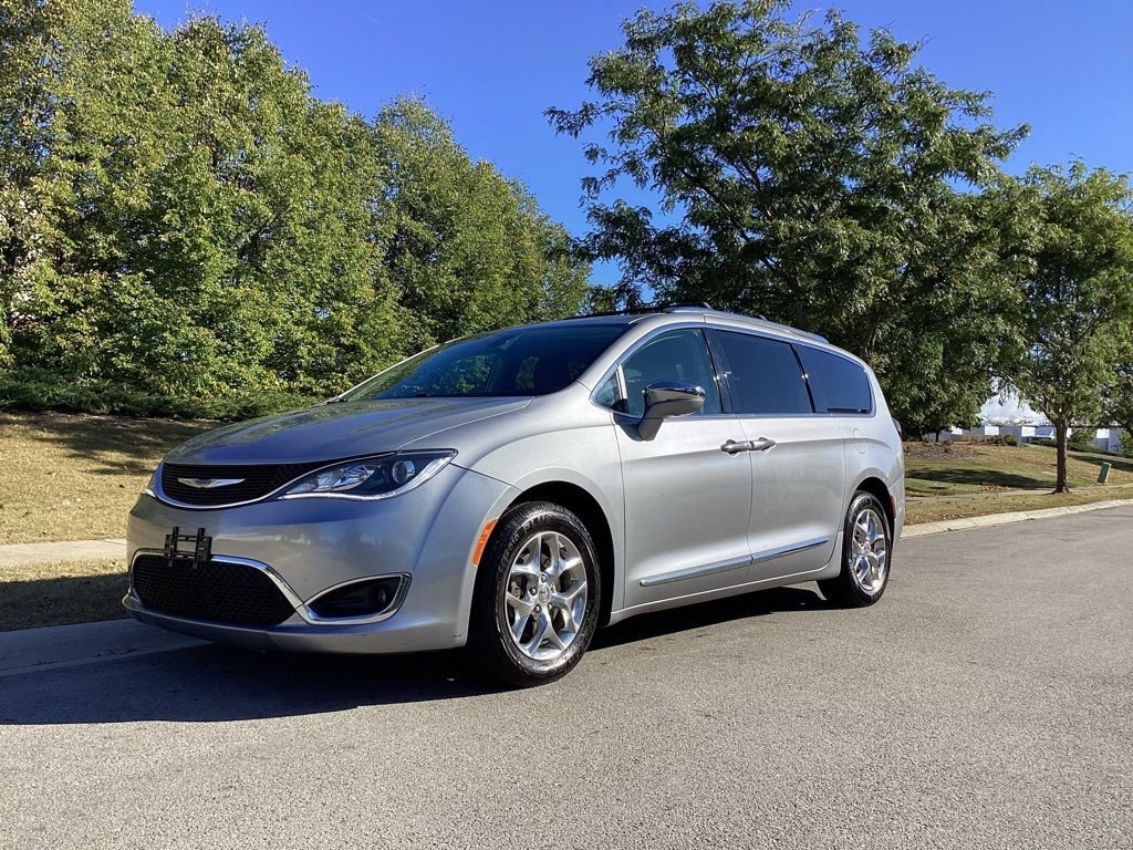 Used 2018 Chrysler Pacifica Limited