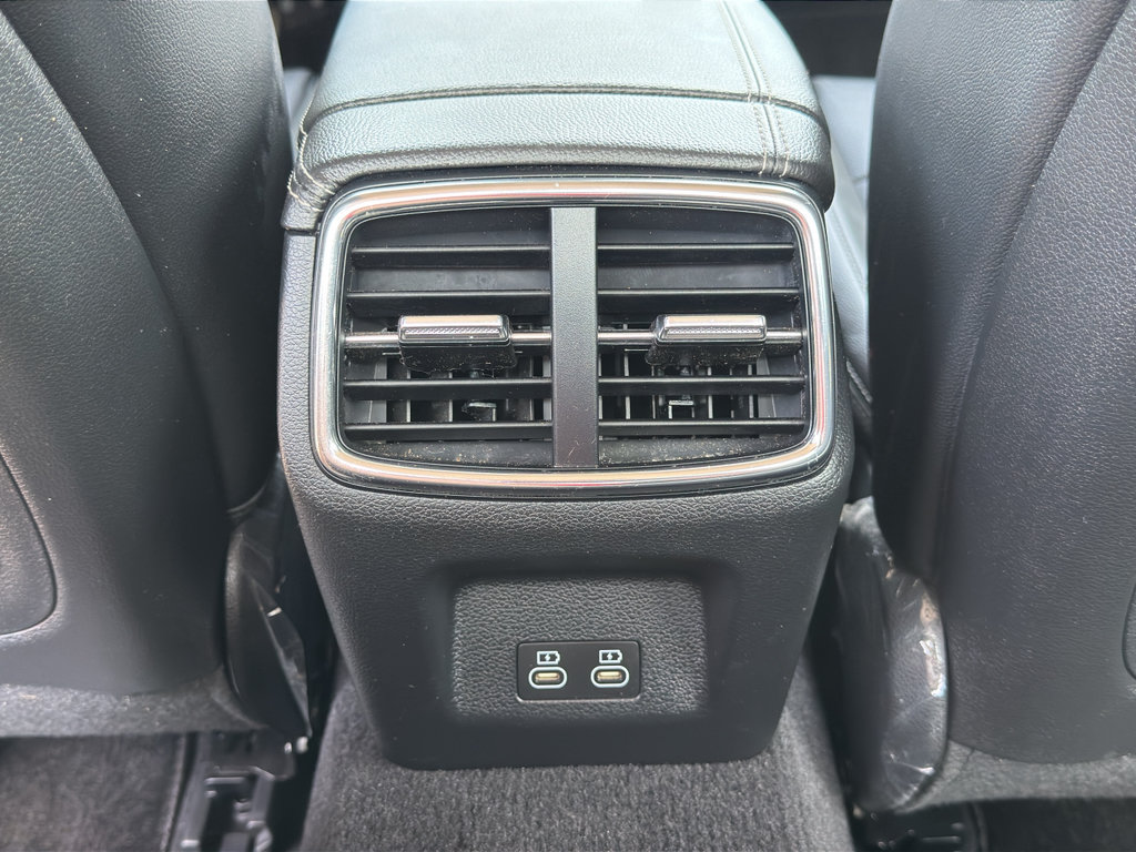 Used 2026 Genesis G70 2.5T RWD image 28