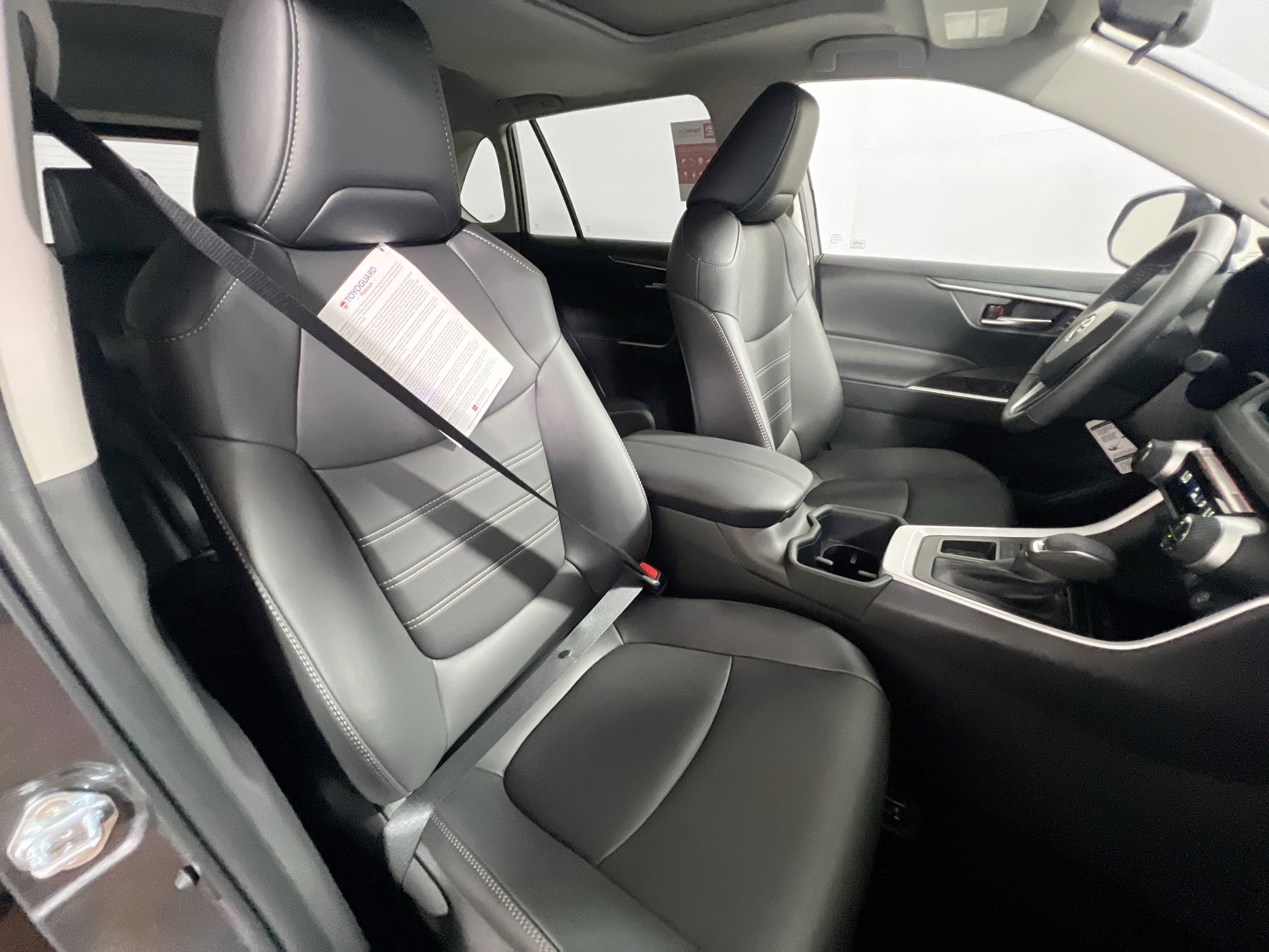 New 2025 Toyota RAV4 XLE Premium image 31