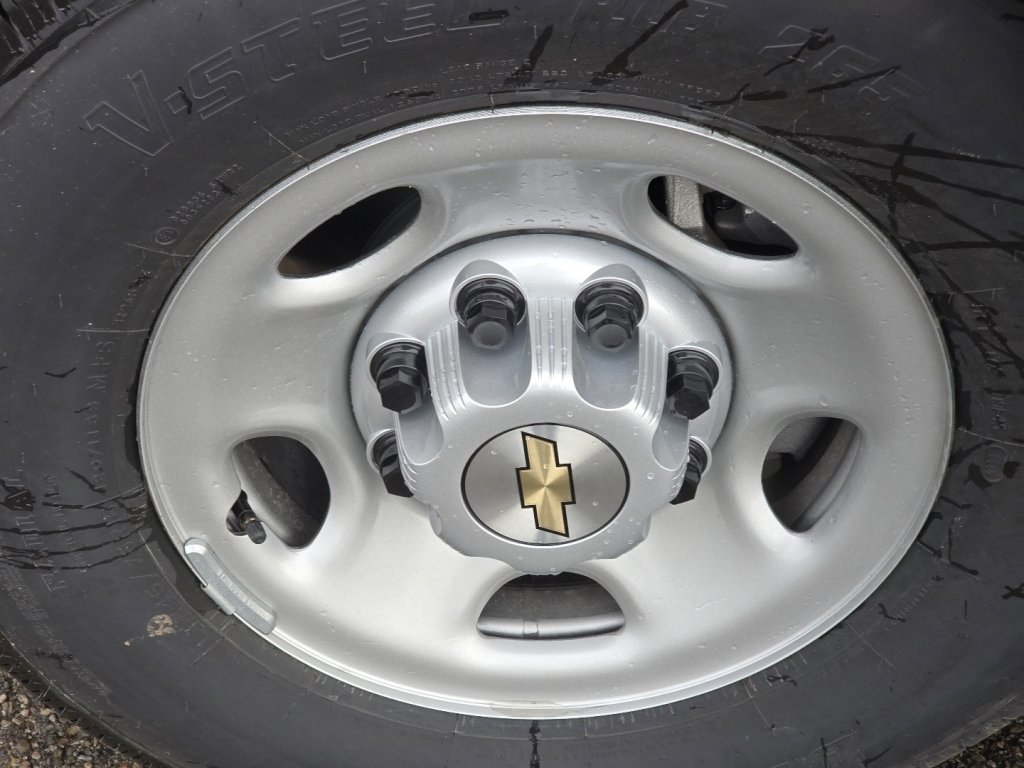 New 2025 Chevrolet Express 2500 w/ Driver Convenience Package image 19