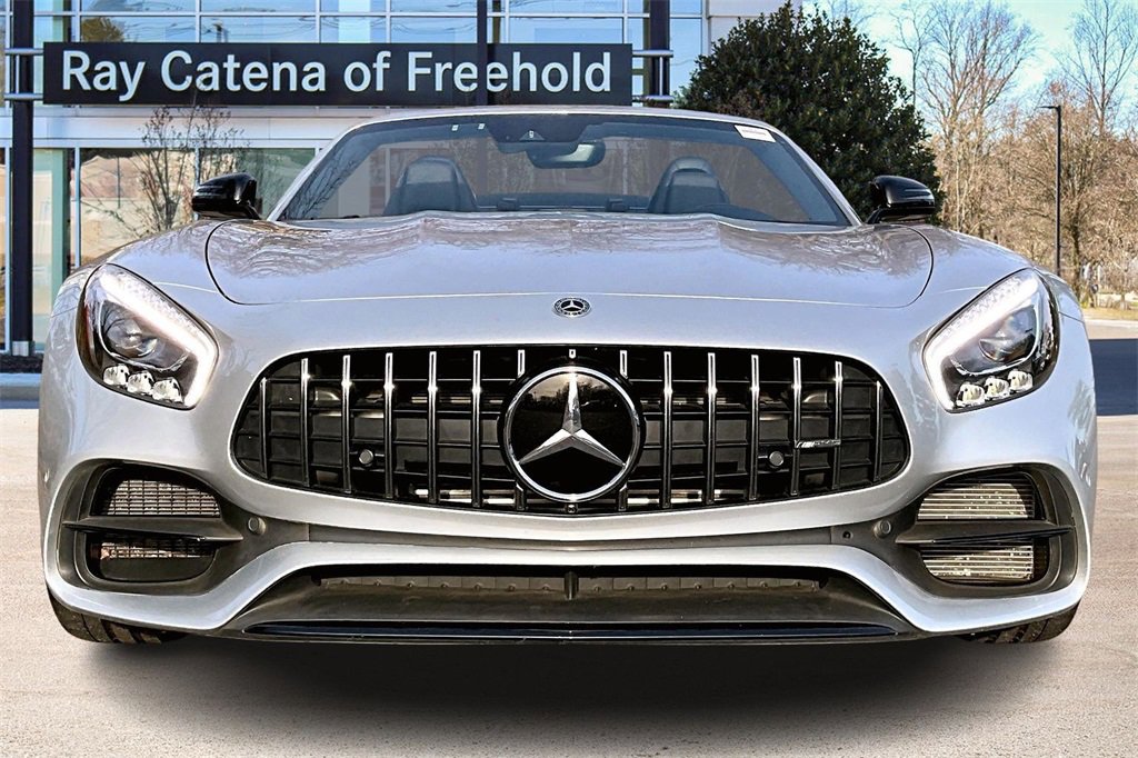 Used 2018 Mercedes-Benz AMG GT Roadster image 3
