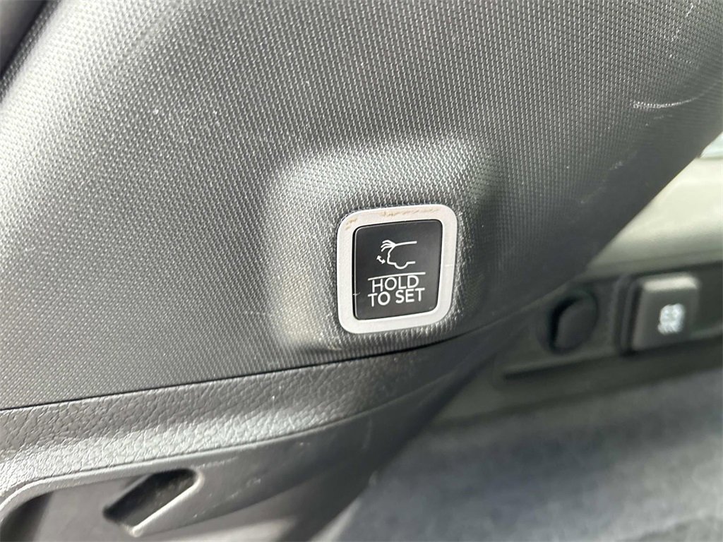 Used 2023 Jeep Grand Cherokee Summit w/ High Altitude Package image 14