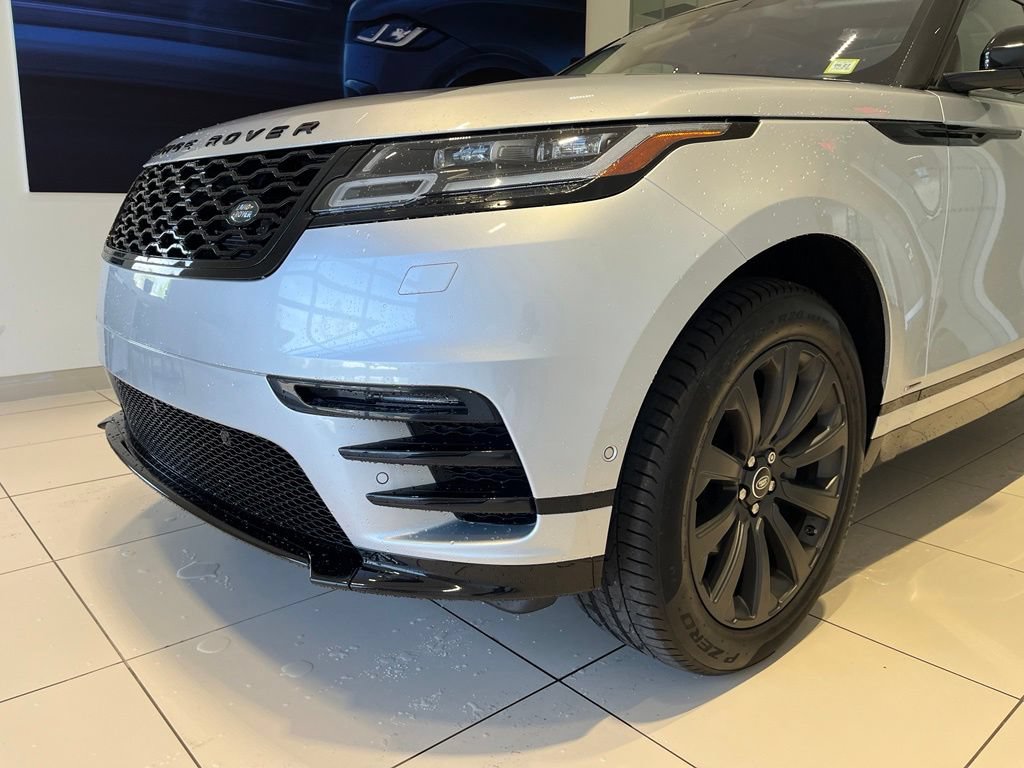 Used 2019 Land Rover Range Rover Velar R-Dynamic SE AWD/4WD image 9