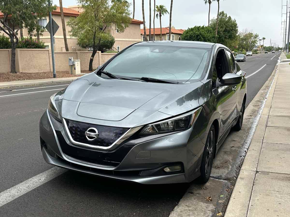 Used 2020 Nissan Leaf SV w/ SV All Weather Package FWD image 4