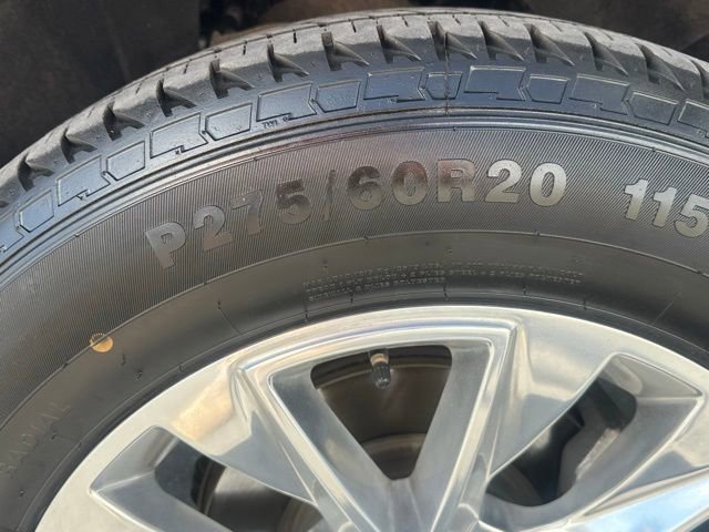 Certified 2023 Chevrolet Suburban Premier image 33