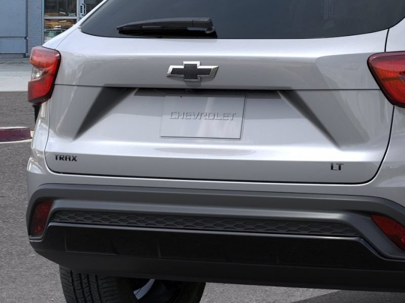 New 2026 Chevrolet Trax LT w/ Midnight Edition FWD image 15