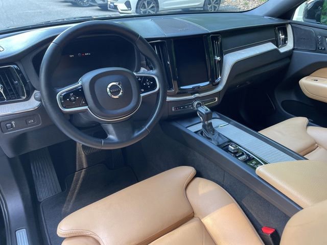Used 2019 Volvo XC60 T5 Inscription w/ Protection Package AWD/4WD image 16