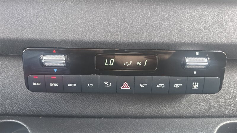 Used 2025 Mercedes-Benz Sprinter 2500 image 17