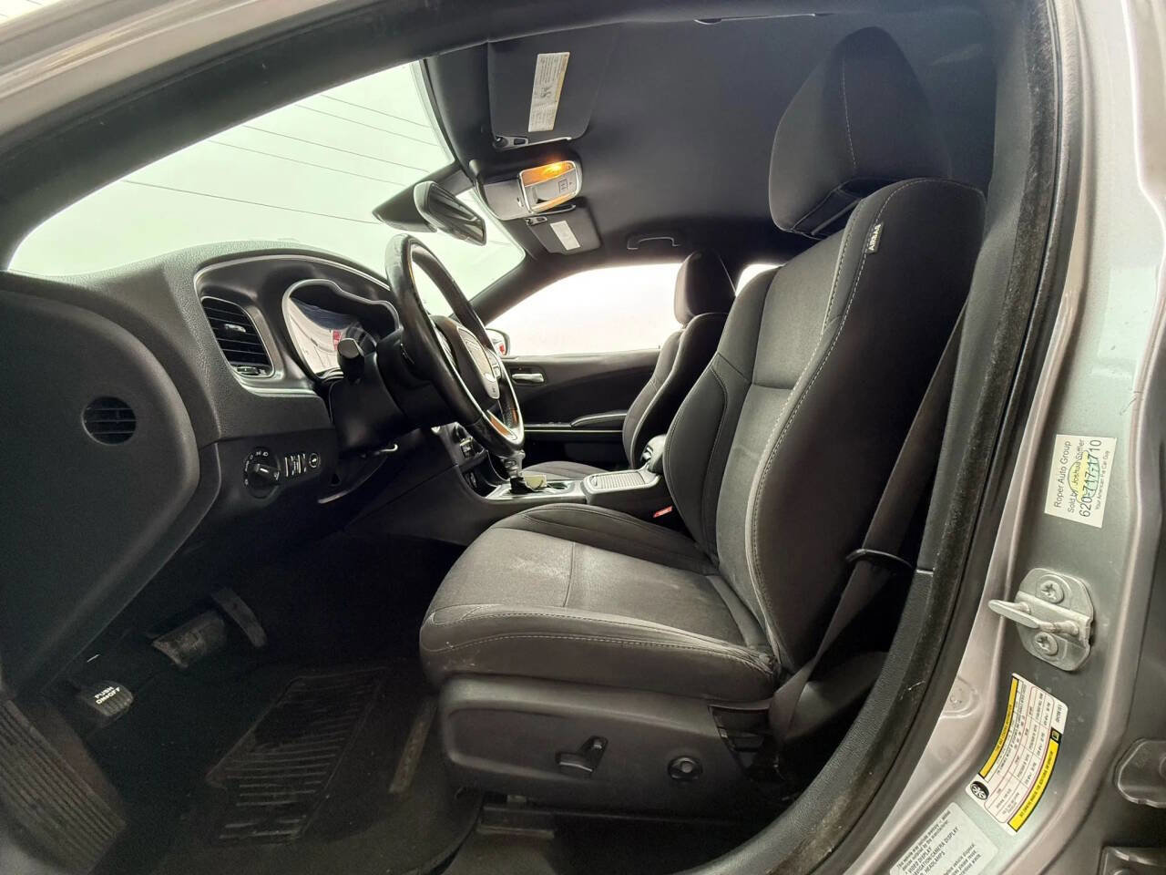 Used 2016 Dodge Charger SXT image 26