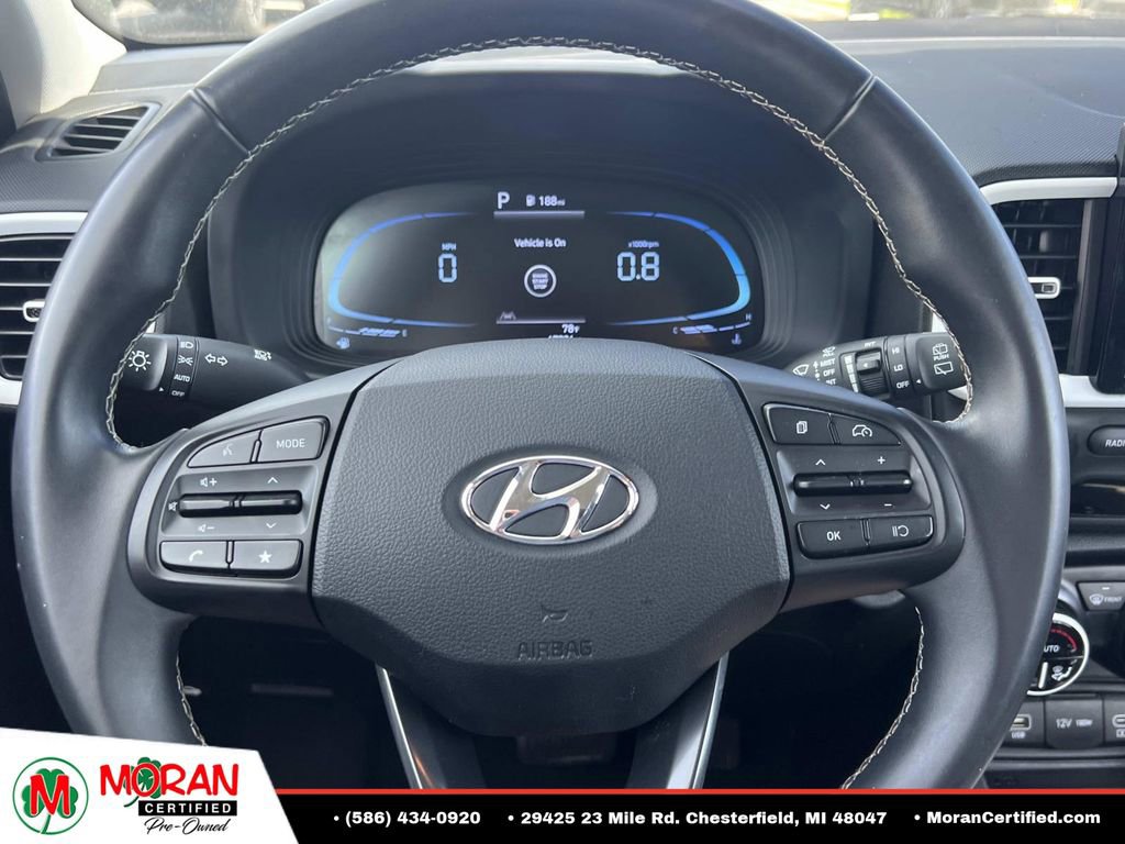 Used 2023 Hyundai Venue Limited FWD image 19