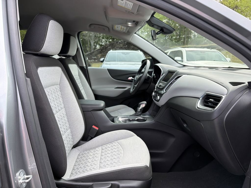 Used 2023 Chevrolet Equinox LS image 17