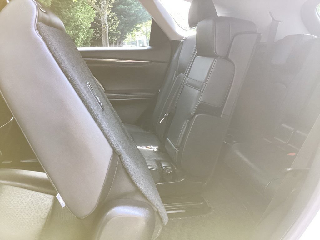 Used 2018 Lexus RX 350L AWD w/ Accessory Package image 4