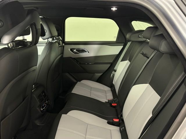 New 2026 Land Rover Range Rover Velar Dynamic SE image 27