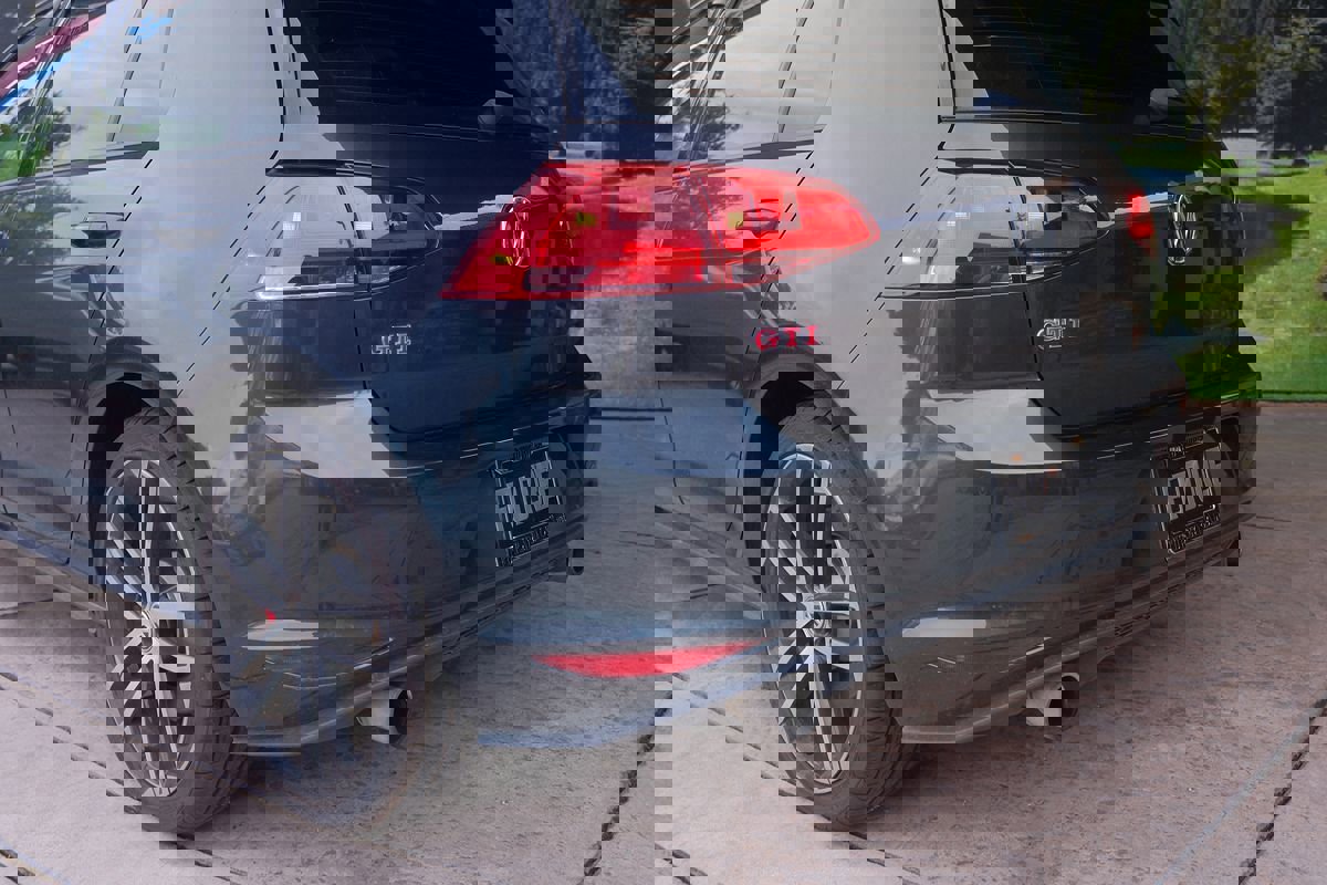 Used 2017 Volkswagen GTI Sport image 38