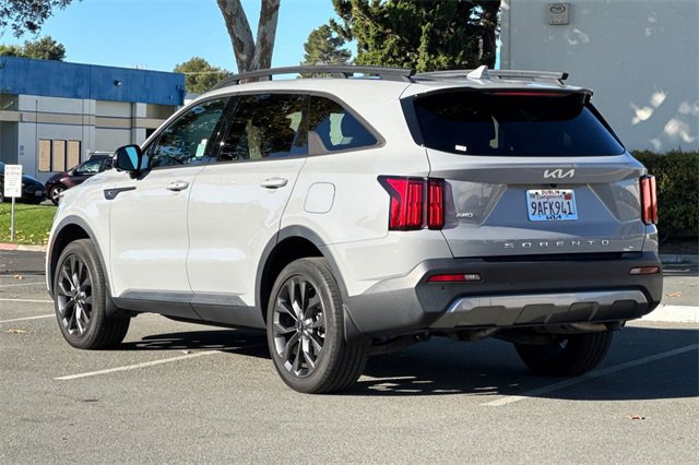 Used 2022 Kia Sorento SX Prestige image 6